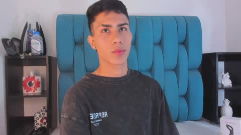 Snapshot of alannaughty_ chatting on 12-31-24, 07:51 alannaughty_ online show from 12-31-24, 07:51