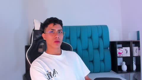 Snapshot of alannaughty_ chatting on 02-09-25, 04:25 alannaughty_ online show from 02-09-25, 04:25