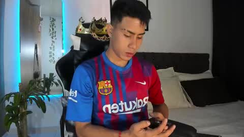 Snapshot of alannaughty_ chatting on 03-21-26, 12:26 alannaughty_ online show from 03-21-26, 12:26