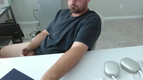 John online show from 04-22-26, 09:27