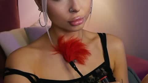 Snapshot of alaskalane chatting on 06-25-26, 06:23 Alaska online show from 06-25-26, 06:23
