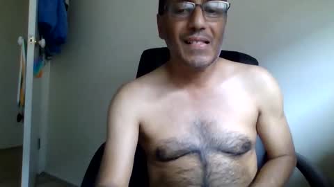 Snapshot of albalchal1973 chatting on 02-12-26, 01:33 albalchal1973 online show from 02-12-26, 01:33