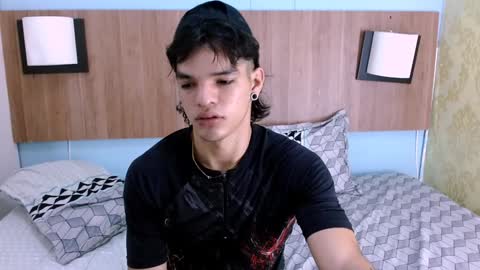 Snapshot of albertbernal69 chatting on 01-22-25, 02:15 Albert online show from 01-22-25, 02:15