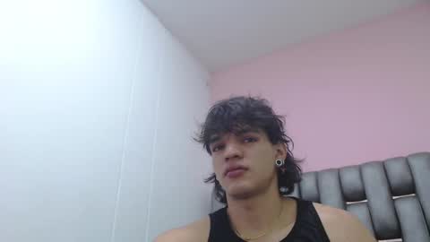 Snapshot of albertbernal69 chatting on 03-08-25, 02:23 Albert online show from 03-08-25, 02:23