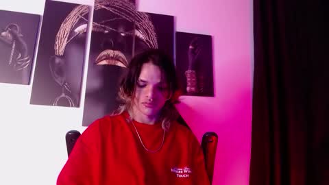 Snapshot of albertbernal69 chatting on 11-09-25, 02:54 Albert online show from 11-09-25, 02:54