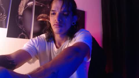 Snapshot of albertbernal69 chatting on 11-18-25, 04:17 Albert online show from 11-18-25, 04:17