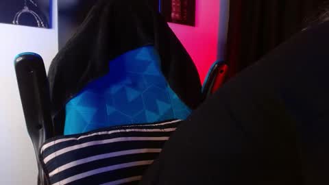 Albert online show from 11-28-25, 04:37