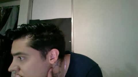 albertoarenas16 online show from 05-26-26, 02:07