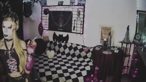 Snapshot of alchemymistic chatting on 03-12-25, 02:41 Mistic witch online show from 03-12-25, 02:41