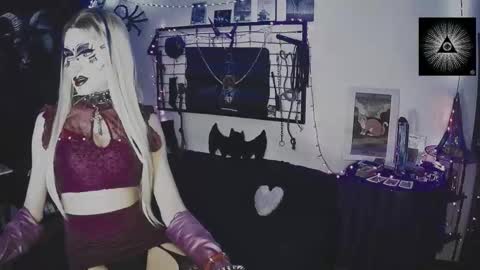 Snapshot of alchemymistic chatting on 09-10-25, 11:49 Mistic witch online show from 09-10-25, 11:49