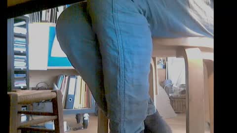 aldolechat online show from 12-17-25, 11:27