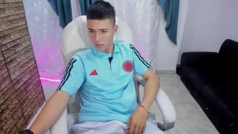 Snapshot of aleckk_boy chatting on 10-24-25, 07:32 Aleck Boy online show from 10-24-25, 07:32