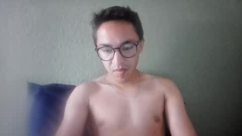 aleexrune online show from 05-06-26, 03:17