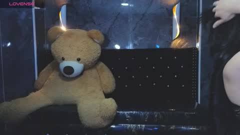 aleja online show from 11-24-25, 08:30