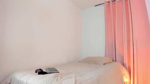 Alejandra Arango online show from 06-21-26, 08:22