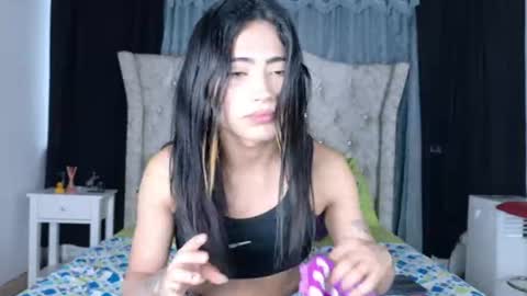 Alejandra online show from 07-30-26, 12:04