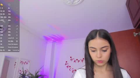 Snapshot of alejaa___ chatting on 02-14-25, 05:25 Alejandra online show from 02-14-25, 05:25