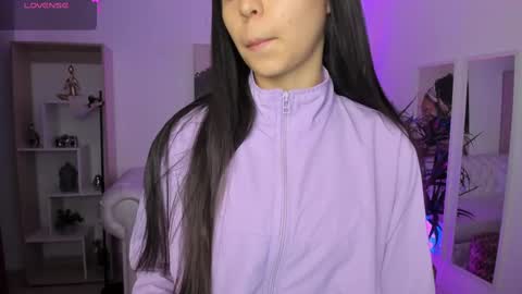 Snapshot of alejaa___ chatting on 03-10-25, 11:21 Alejandra online show from 03-10-25, 11:21