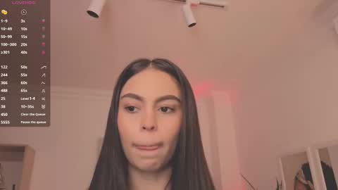 Snapshot of alejaa___ chatting on 09-25-25, 11:47 Alejandra online show from 09-25-25, 11:47