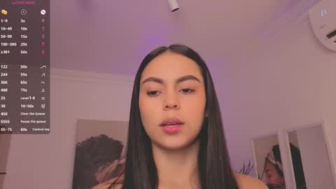 Snapshot of alejaa___ chatting on 10-01-25, 12:00 Alejandra online show from 10-01-25, 12:00