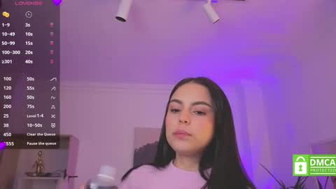 Snapshot of alejaa___ chatting on 11-04-25, 03:27 Alejandra online show from 11-04-25, 03:27