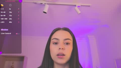 Snapshot of alejaa___ chatting on 11-07-25, 11:21 Alejandra online show from 11-07-25, 11:21