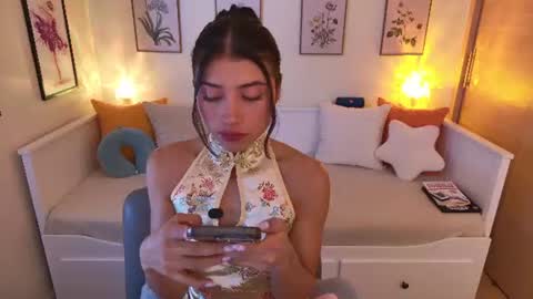 Snapshot of alejandhra chatting on 07-11-26, 12:30 Alejandhra online show from 07-11-26, 12:30
