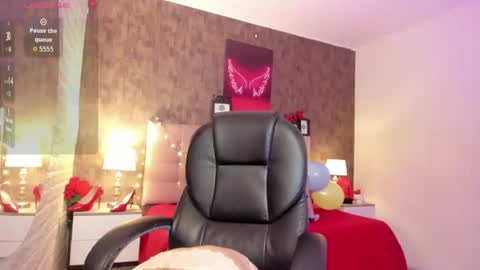   online show from 07-15-26, 07:19