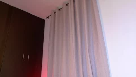 alejandra_dunn1 online show from 05-20-26, 07:09