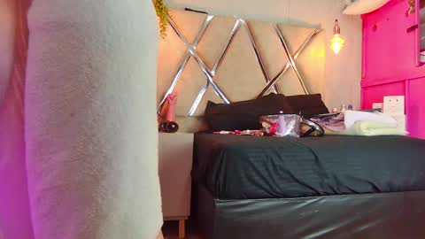 alejandra martins online show from 06-03-26, 01:14