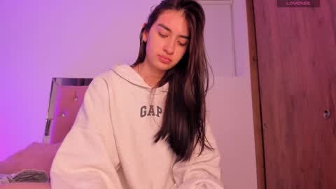 Snapshot of alejandraaa_ chatting on 09-21-25, 03:08 alejandraaa_ online show from 09-21-25, 03:08