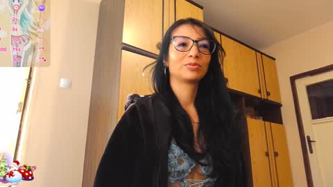Alejandra online show from 12-31-24, 07:53