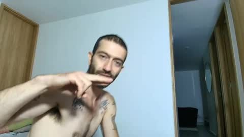 Alejandro Hernndez online show from 06-06-26, 03:22