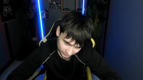 Snapshot of alejandro_ellias chatting on 01-13-26, 05:18 Alejandro online show from 01-13-26, 05:18