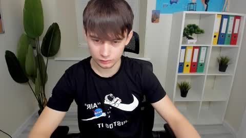 Snapshot of alejandro_ellias chatting on 02-03-26, 06:51 Alejandro online show from 02-03-26, 06:51