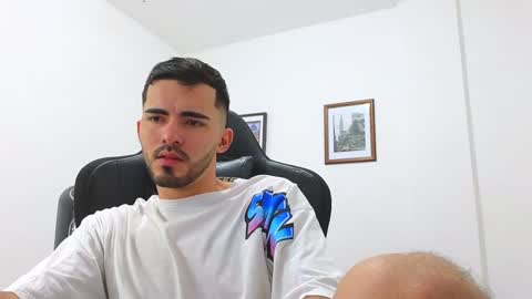 Snapshot of alejandroo_7 chatting on 01-01-25, 10:24 alejandroo_7 online show from 01-01-25, 10:24