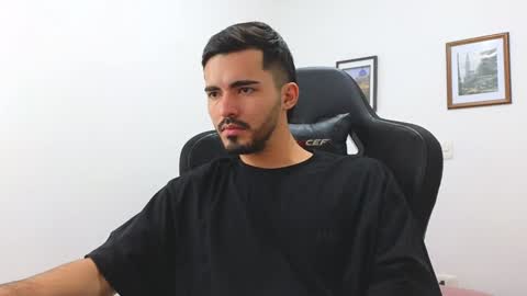 Snapshot of alejandroo_7 chatting on 01-09-25, 09:26 alejandroo_7 online show from 01-09-25, 09:26