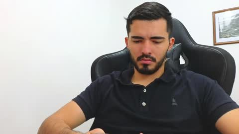 Snapshot of alejandroo_7 chatting on 01-16-25, 08:03 alejandroo_7 online show from 01-16-25, 08:03