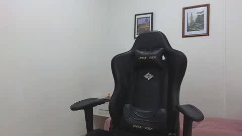 Snapshot of alejandroo_7 chatting on 01-18-25, 09:45 alejandroo_7 online show from 01-18-25, 09:45