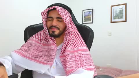 Snapshot of alejandroo_7 chatting on 01-19-25, 12:49 alejandroo_7 online show from 01-19-25, 12:49