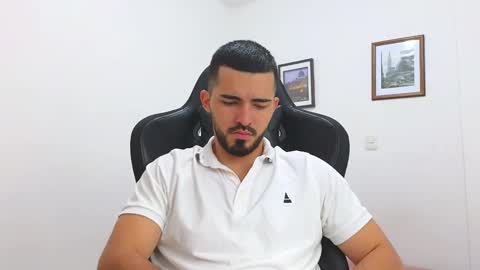 Snapshot of alejandroo_7 chatting on 03-03-25, 08:43 alejandroo_7 online show from 03-03-25, 08:43