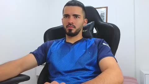 Snapshot of alejandroo_7 chatting on 03-05-25, 08:21 alejandroo_7 online show from 03-05-25, 08:21