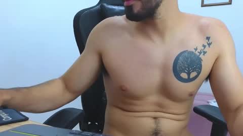 Snapshot of alejandroo_7 chatting on 03-10-25, 11:16 alejandroo_7 online show from 03-10-25, 11:16