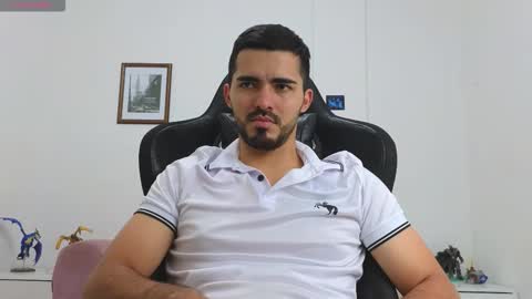 Snapshot of alejandroo_7 chatting on 09-09-25, 07:57 alejandroo_7 online show from 09-09-25, 07:57