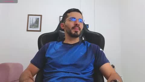 Snapshot of alejandroo_7 chatting on 10-30-25, 07:47 alejandroo_7 online show from 10-30-25, 07:47