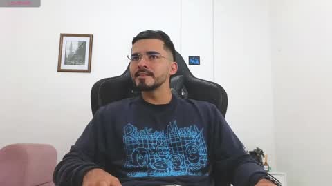 Snapshot of alejandroo_7 chatting on 11-07-25, 08:42 alejandroo_7 online show from 11-07-25, 08:42