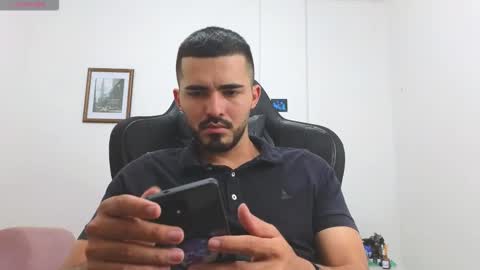 Snapshot of alejandroo_7 chatting on 11-20-25, 08:08 alejandroo_7 online show from 11-20-25, 08:08