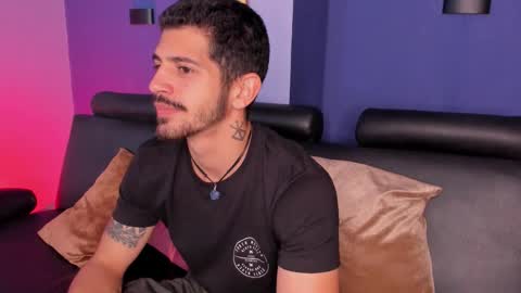 Snapshot of alejandrostorm chatting on 02-01-26, 02:10 Alejo online show from 02-01-26, 02:10