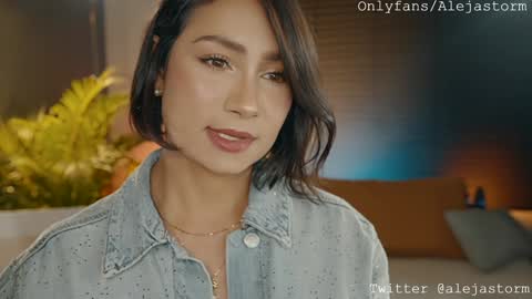 Alejandra online show from 02-02-25, 02:59