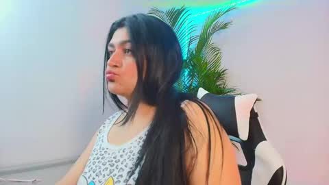 Snapshot of alejitasweet1 chatting on 10-04-25, 02:53 aleja online show from 10-04-25, 02:53